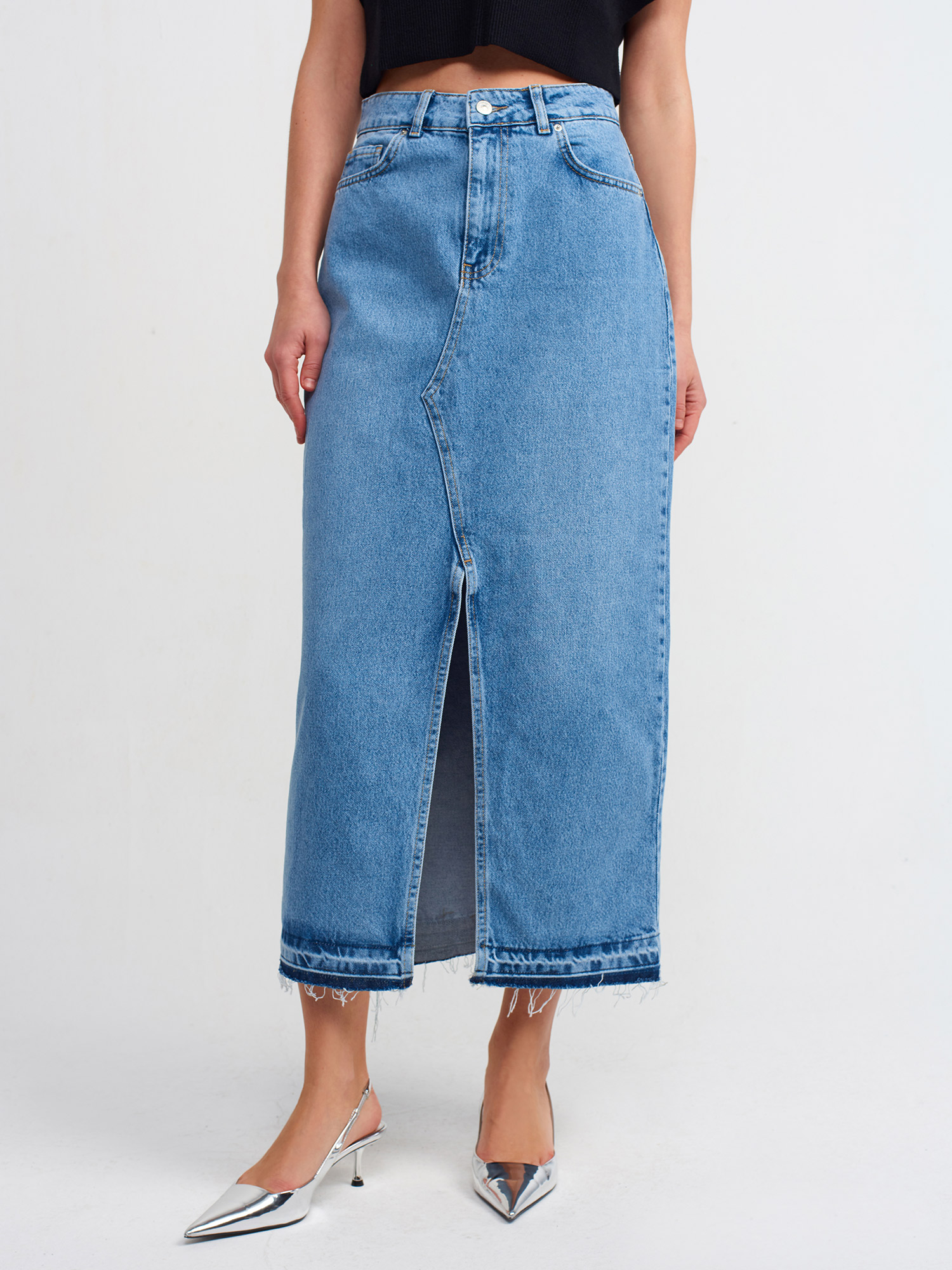 80511 Спідниця джинсова міді з розрізом блакитна