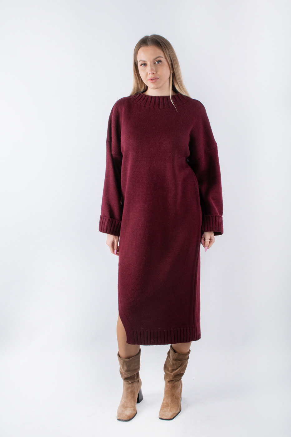 101945 Плаття в'язане міді з розрізом вишневе