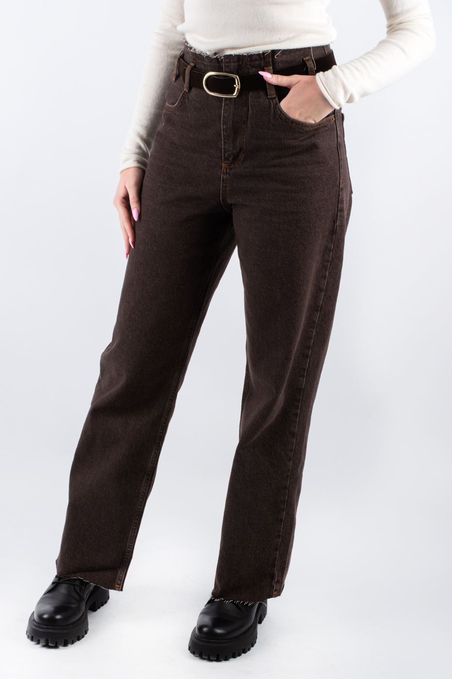 25400 Джинси прямі з ременем коричневі
