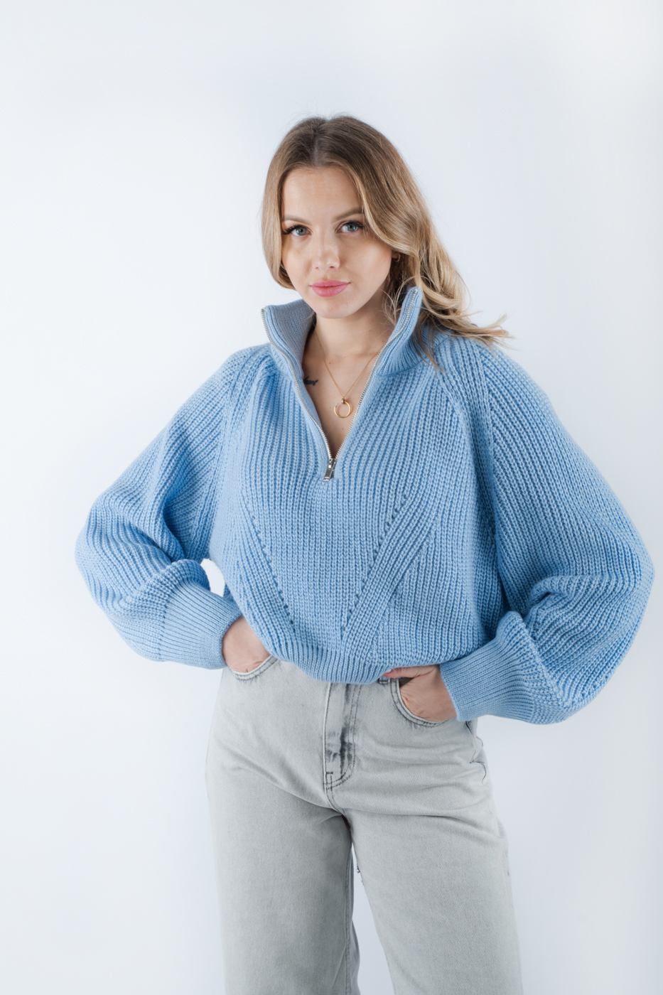 102182 Cветр поло з блискавкою блакитний