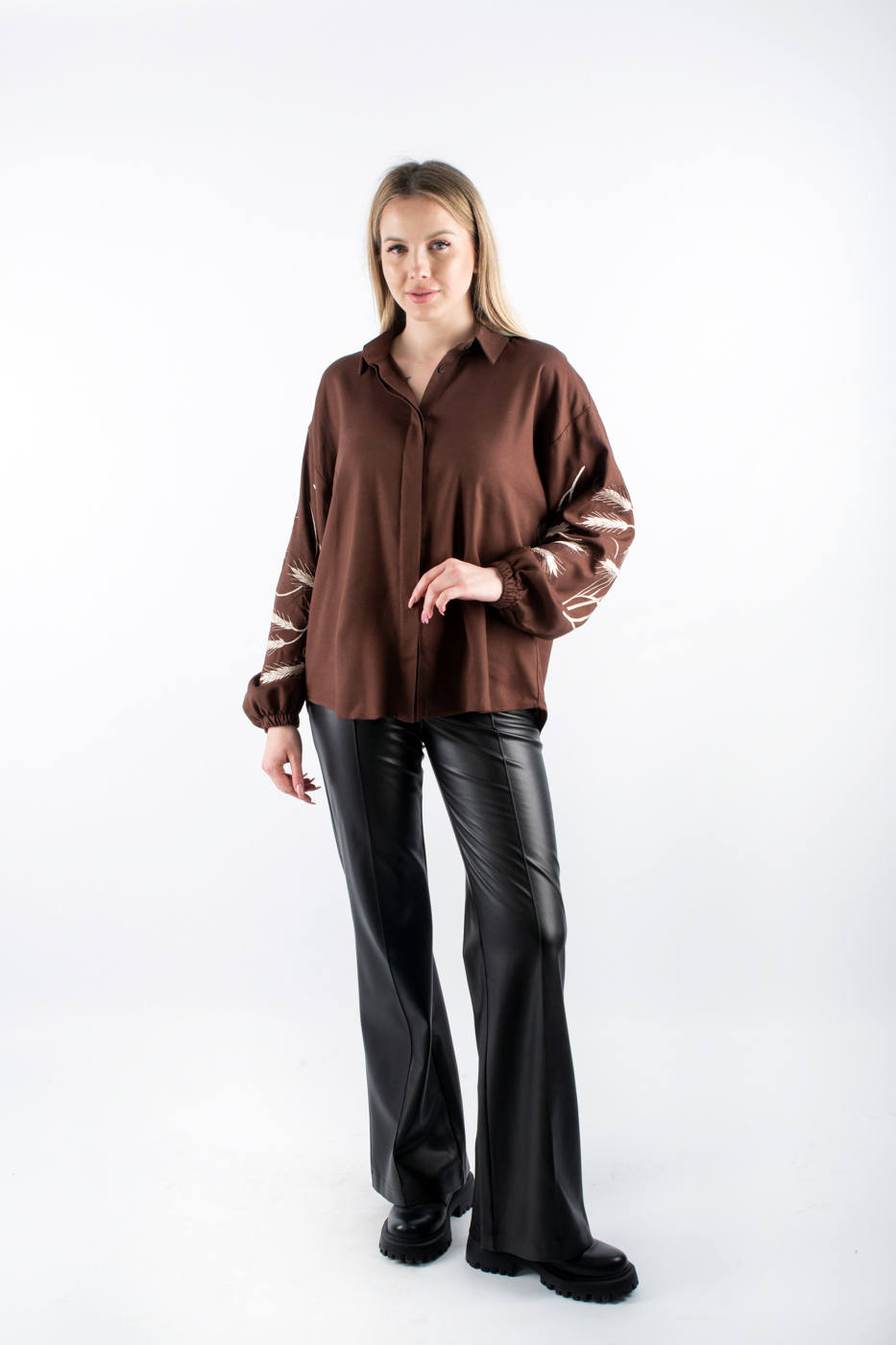 305501 Сорочка вишиванка коричнева