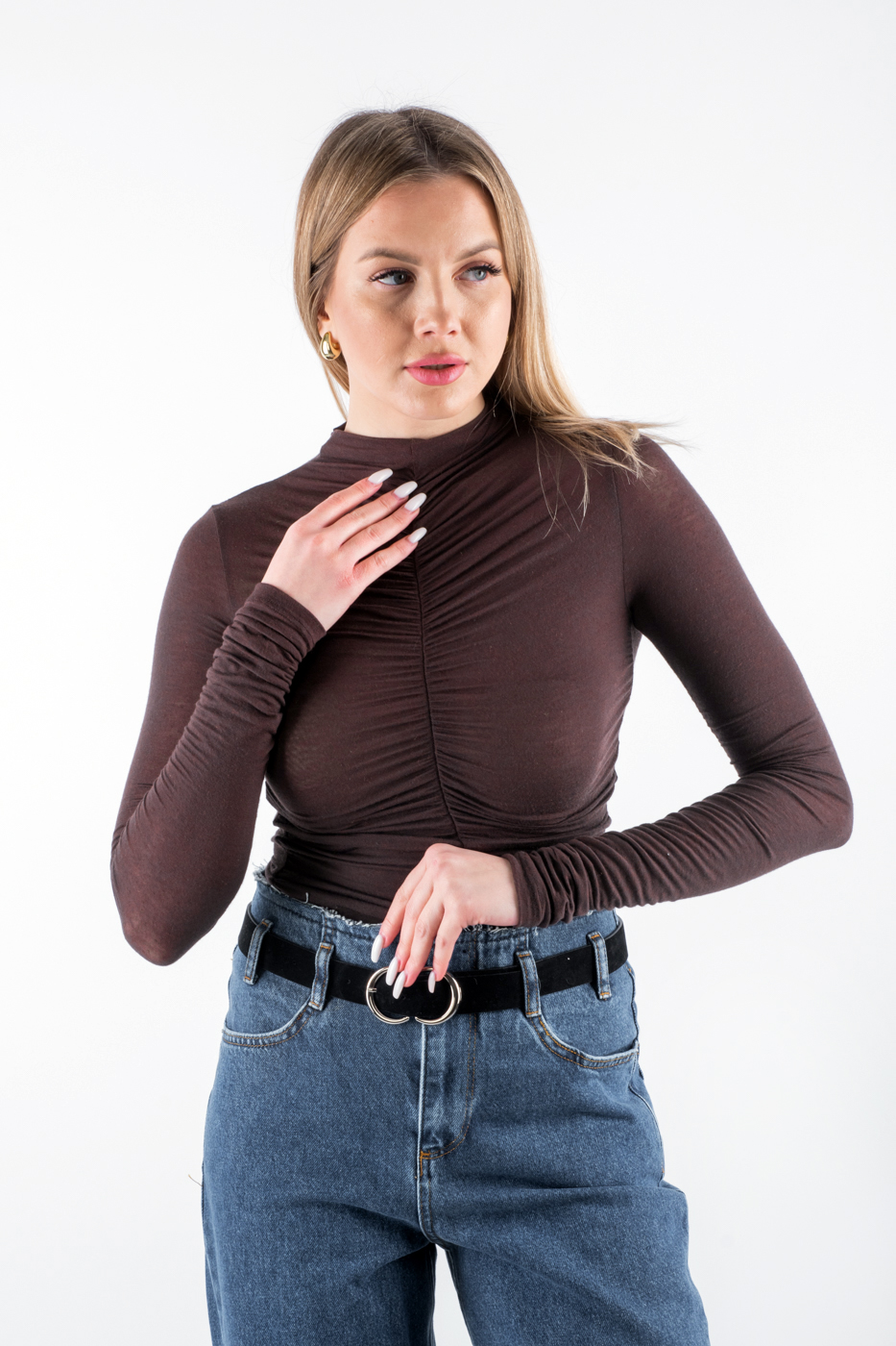 32333 Лонгслів з драпіруванням коричневий