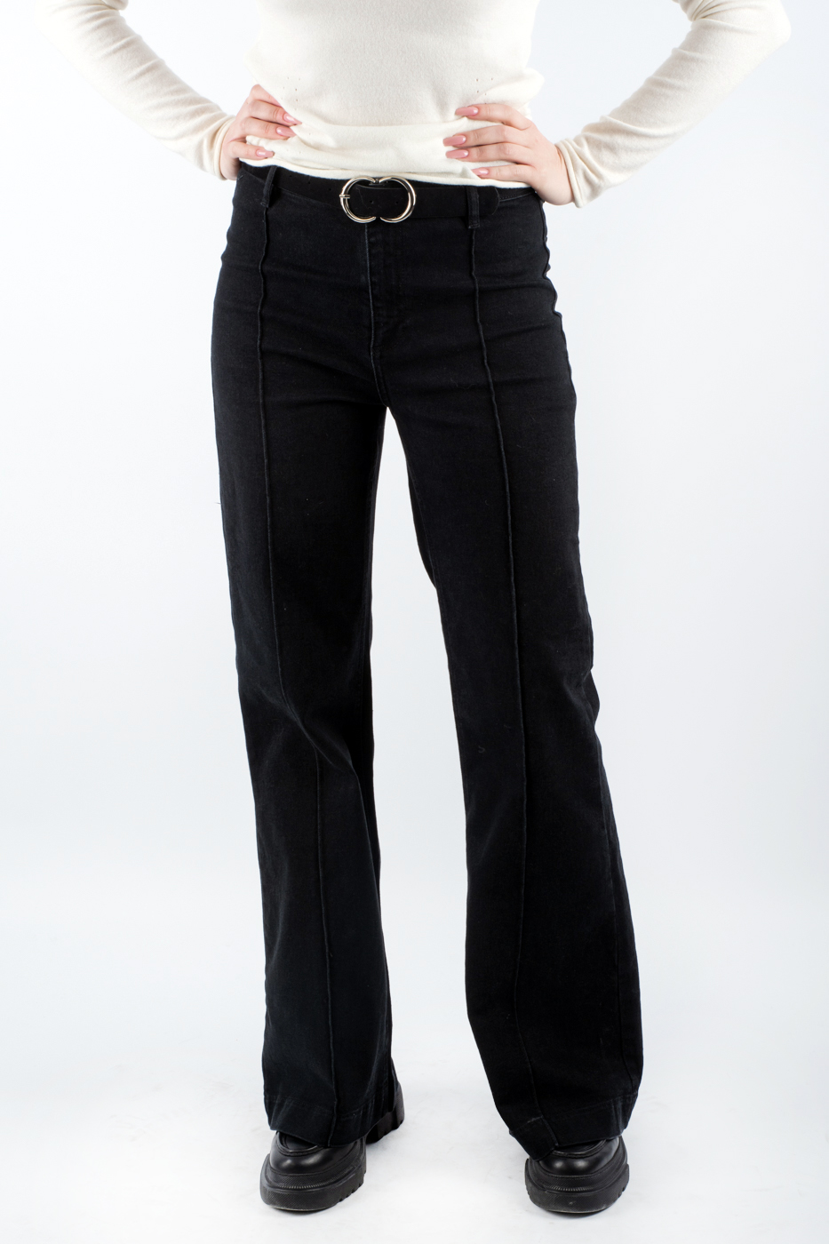 25678 Джинси кльош зі швами чорні