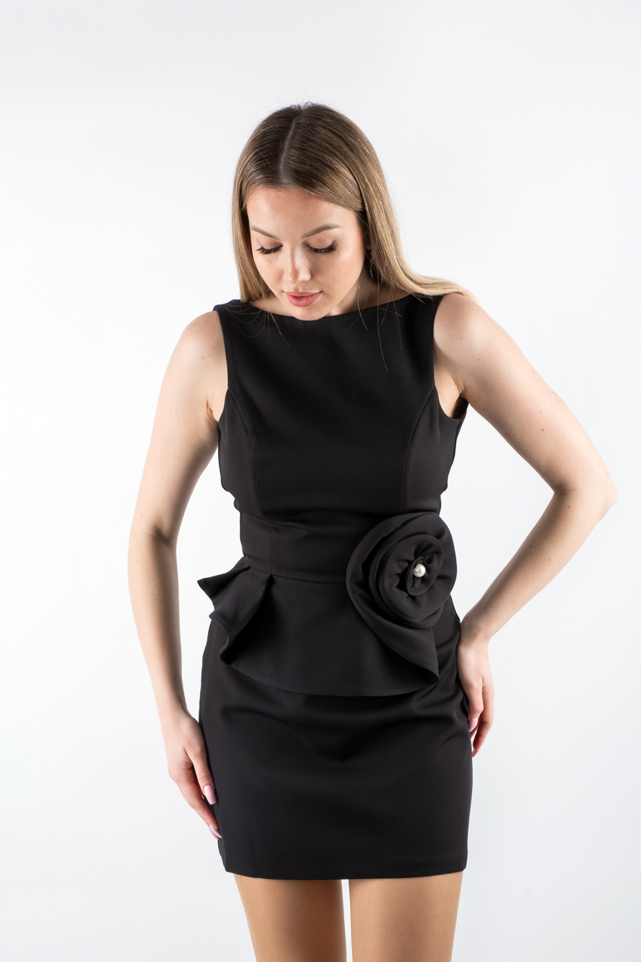 83116 Плаття міні без рукавів з декором чорне
