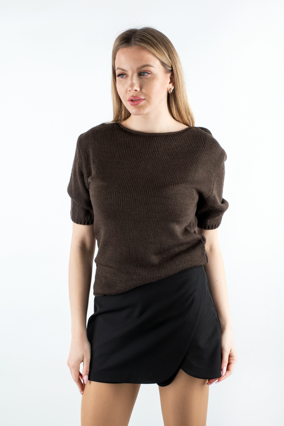 102384 Джемпер на короткий рукав коричневий